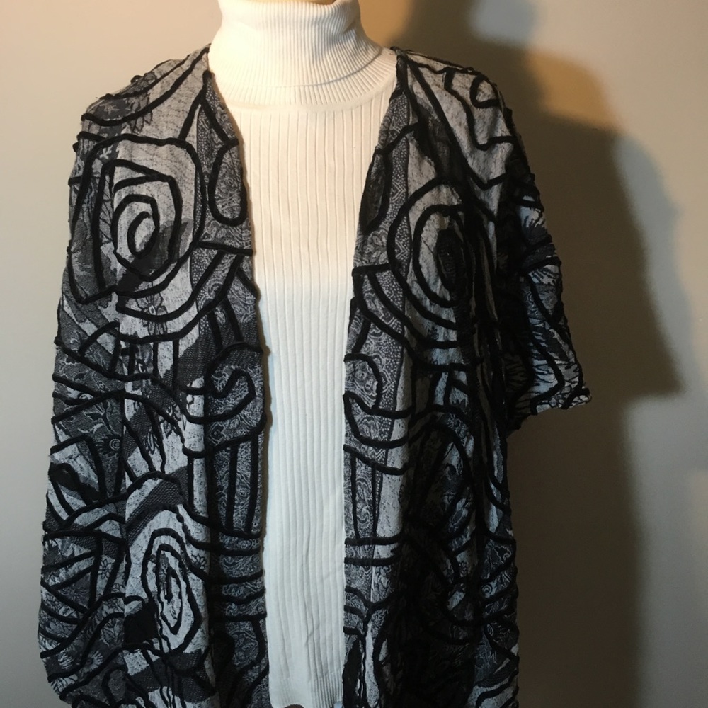 NWT Chico’s grey black poncho